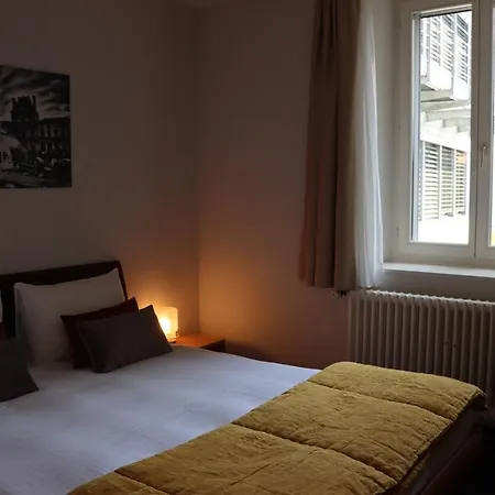 La Clef D'or Communale Gasthof Bursinel