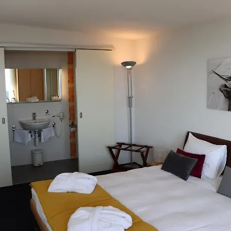 La Clef D'or Communale 3* Bursinel