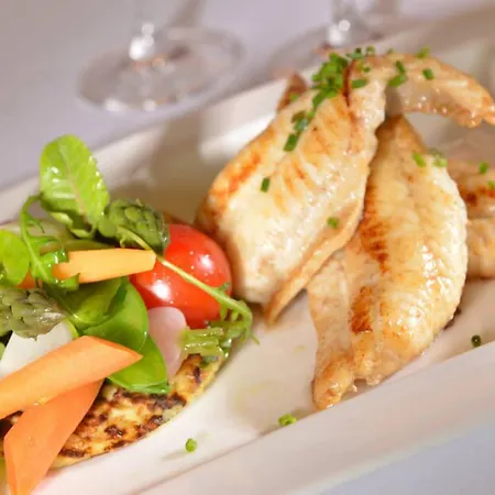 La Clef D'or Communale Penzion Bursinel