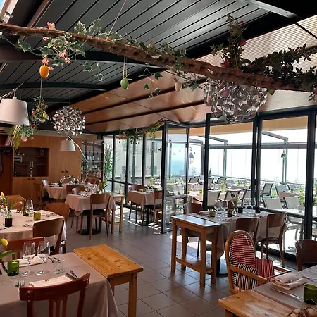 イン La Clef D'or Communale