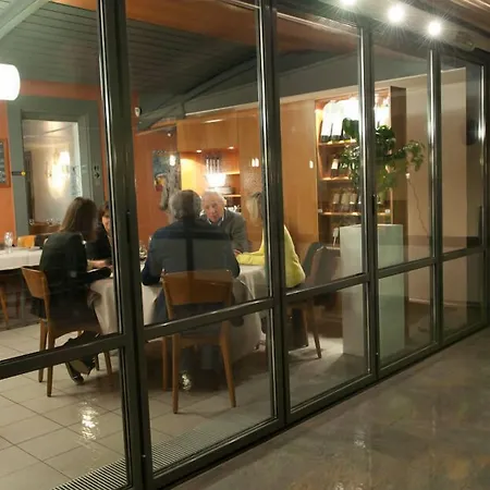 イン La Clef D'or Communale Bursinel